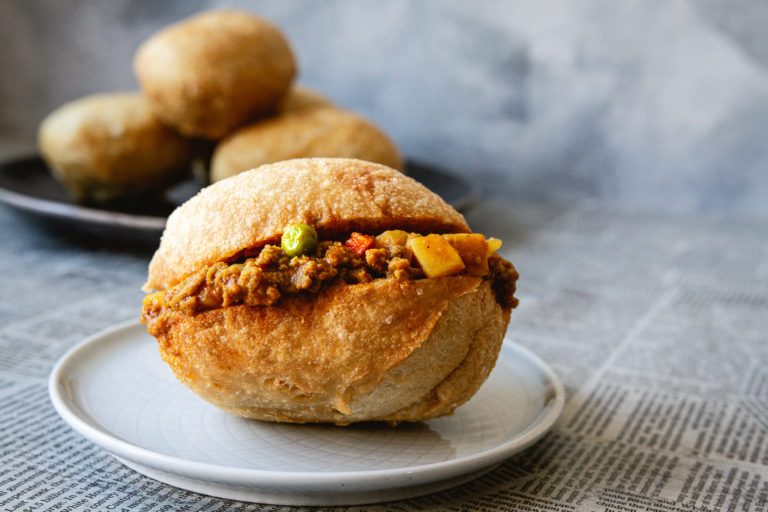 Vetkoek and Curried Mince